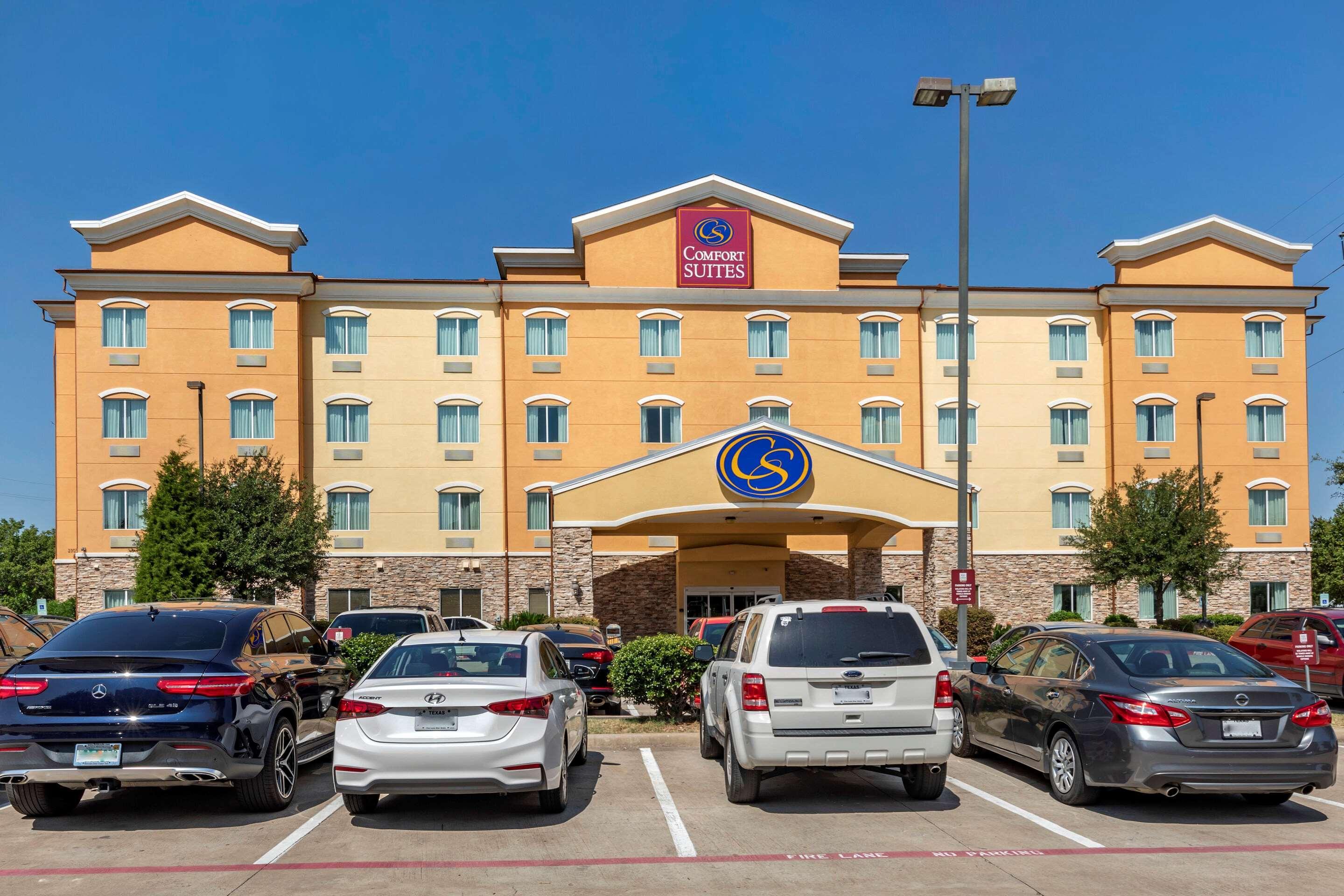 Comfort Suites Plano - Dallas North Exterior photo